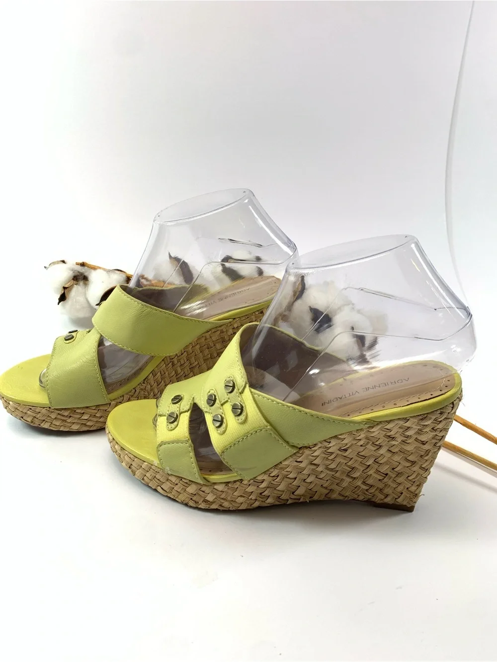 Adrienne Vittadini Women’s Wedge Y2K Sandals Leather Studded Lime 7 Boho Chic